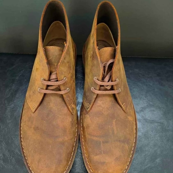 Clarks Tan Leather Chukka Boots - Picture 7 of 8